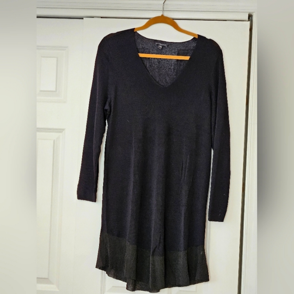 Eileen Fisher 1X  Black v-neck dress w/shimmer gray hem border.